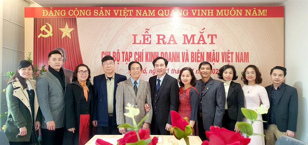 Ra mắt chi bộ Tạp chí Kinh doanh và Biên mậu Việt Nam
